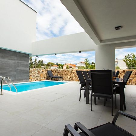 Novalja Bay Villas Ruang foto
